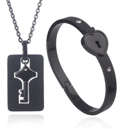 Pulsera con candado de corazón y collar con llave