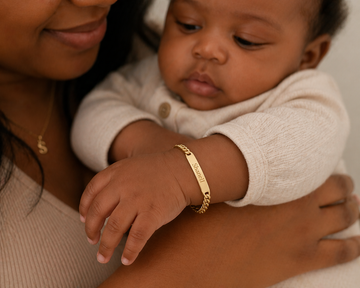 The Most Thoughtful Personalized Baby Gift Ideas (That They'll Keep Forever)